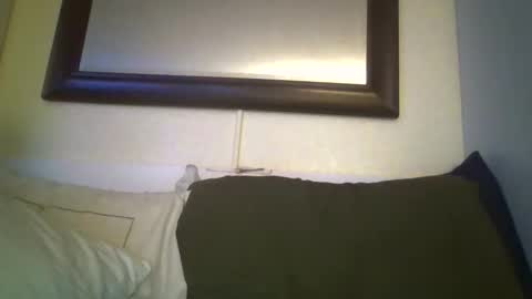 deeeeznutz online show from November 2025 04:00:01 AM