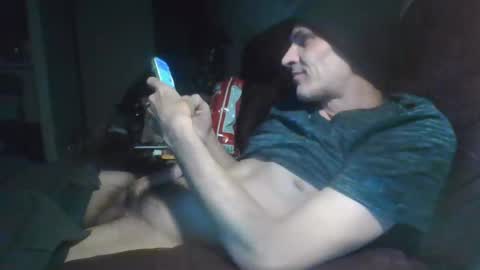 Snapshot of xxxfredmtlxxx chatting on December 2024 07:24:01 AM xxfredmtl18xx online show from December 2024 07:24:01 AM