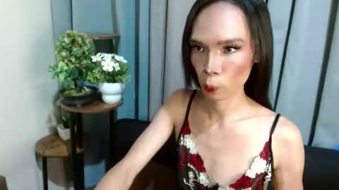Snapshot of xxxfuckgirlyumsxxx chatting on April 2026 08:34:01 AM Your Princess Yums online show from April 2026 08:34:01 AM