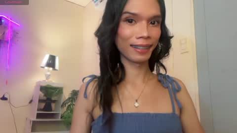 Snapshot of xxxfuckgirlyumsxxx chatting on June 2026 08:04:02 AM Your Princess Yums online show from June 2026 08:04:02 AM