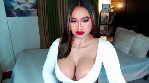 Snapshot of xxxgiganticoliviacummerxxx chatting on January 2025 02:42:02 PM OLIVIA online show from January 2025 02:42:02 PM