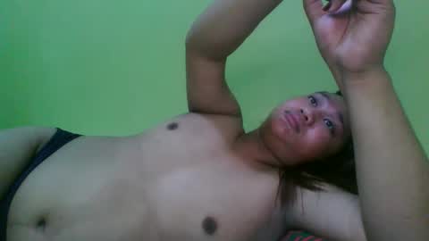 Snapshot of xxxgiganticoliviacummerxxx chatting on October 2025 04:34:02 AM OLIVIA online show from October 2025 04:34:02 AM