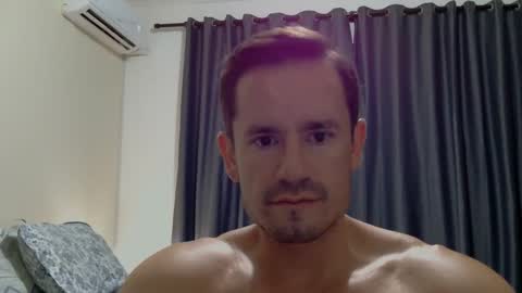 Snapshot of xxxmusclebigcockxxx chatting on December 2024 02:14:01 AM xxxmusclebigcockxxx online show from December 2024 02:14:01 AM