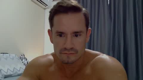 Snapshot of xxxmusclebigcockxxx chatting on February 2025 01:37:01 AM xxxmusclebigcockxxx online show from February 2025 01:37:01 AM