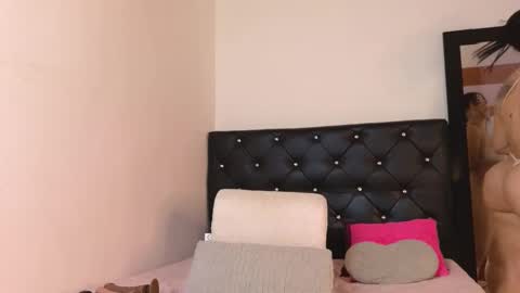 Snapshot of xxxtatianabustyxxx chatting on September 2025 04:06:01 PM xxxtatianabustyxxx online show from September 2025 04:06:01 PM