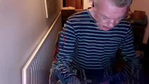 Snapshot of xxxwjs2014 chatting on October 2025 08:02:02 AM big cock uncut online show from October 2025 08:02:02 AM