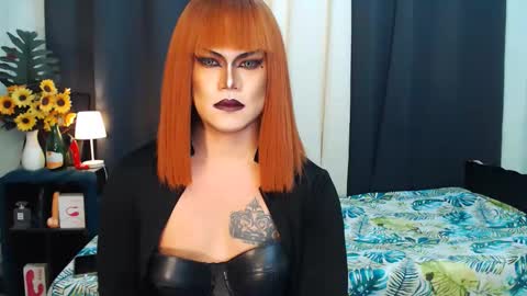 Snapshot of xyournightmarequeenx chatting on October 2025 06:28:02 PM QueenMarina online show from October 2025 06:28:02 PM