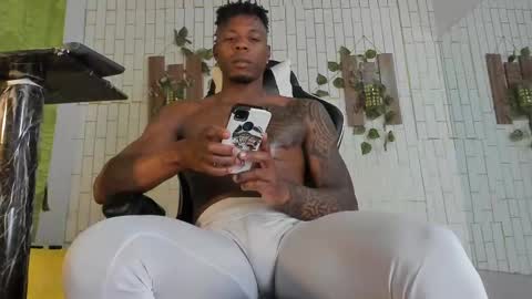 yacksson_lawrence online show from February 2025 01:57:01 AM