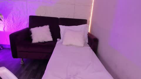 Snapshot of yalezka_ chatting on February 2026 12:21:01 PM Yalezka online show from February 2026 12:21:01 PM