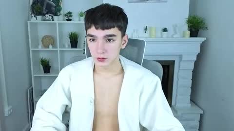 yamitwink online show from November 2025 08:53:02 PM