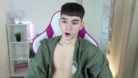 yamitwink online show from November 2025 05:29:01 AM