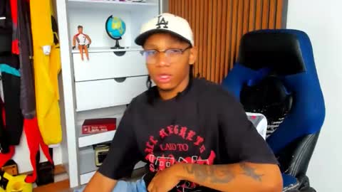 Snapshot of yandi_hot chatting on February 2026 02:22:02 PM yandi_hot online show from February 2026 02:22:02 PM