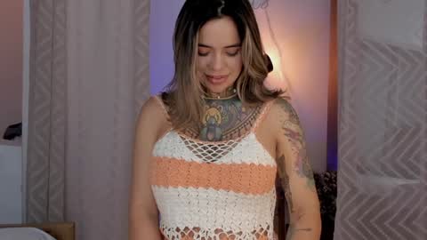 Snapshot of yandracelisoficial chatting on December 2024 05:23:01 AM YANDRA CELIS online show from December 2024 05:23:01 AM