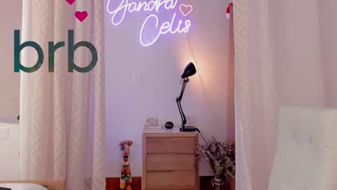 Snapshot of yandracelisoficial chatting on January 2025 08:59:02 PM YANDRA CELIS online show from January 2025 08:59:02 PM