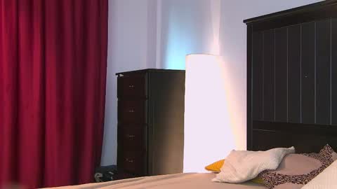 yanira_ass_ online show from September 2025 04:56:01 AM