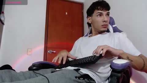 Snapshot of yankees_xxx chatting on January 2026 12:26:01 AM yankees online show from January 2026 12:26:01 AM