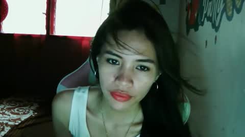 Snapshot of yannifayeee chatting on November 2025 04:36:02 AM Yanni online show from November 2025 04:36:02 AM