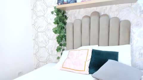 Snapshot of yaraamada chatting on October 2025 07:59:01 PM Yara online show from October 2025 07:59:01 PM