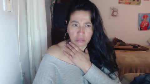 yasmin_love85 online show from October 2025 03:20:01 PM