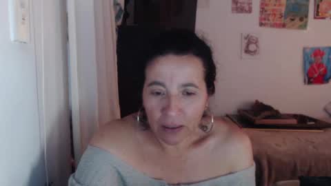 yasmin_love85 online show from October 2025 05:58:02 PM
