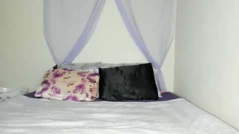 Yasmina online show from September 2025 02:13:02 AM