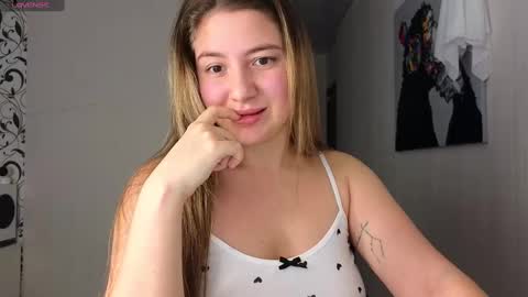 Yasyaa  online show from January 2025 12:09:02 PM