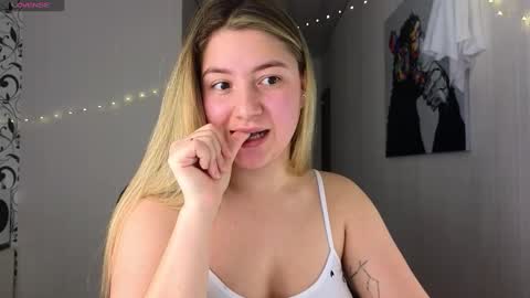 Yasyaa  online show from January 2025 10:13:02 PM