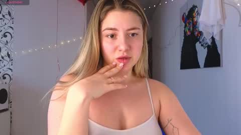 Yasyaa  online show from February 2025 12:16:02 PM