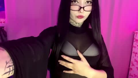 HolyLega online show from May 2026 08:25:02 PM