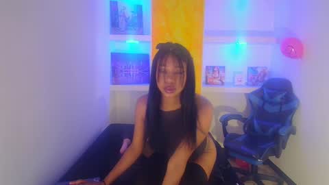 YAYA online show from February 2025 12:04:02 PM