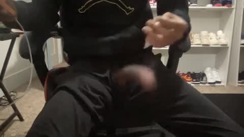 Snapshot of yeahitsrell2 chatting on February 2025 10:59:01 AM Yeahitsrell online show from February 2025 10:59:01 AM