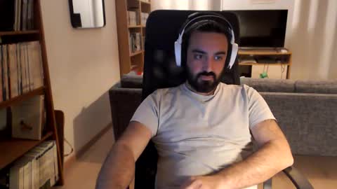 yeeaahoo online show from April 2026 06:45:02 PM