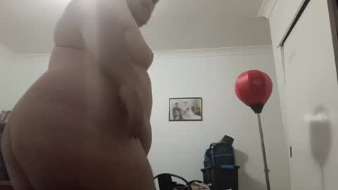 yeet3244 online show from October 2025 12:28:01 PM