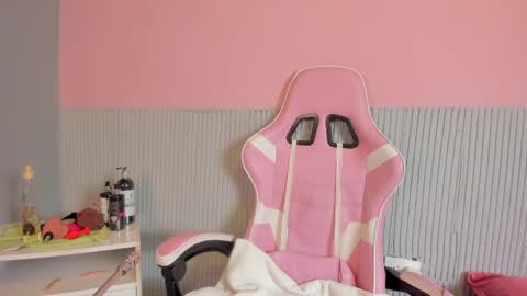 yeika_foxy online show from March 2026 11:43:02 AM