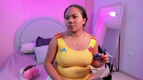 yeika_foxy online show from July 2026 11:05:02 AM