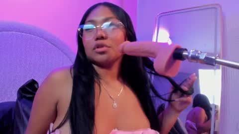 yeika_foxy online show from July 2026 04:11:01 PM