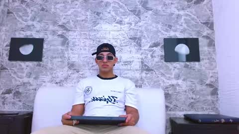 Yeison online show from November 2025 10:15:01 AM