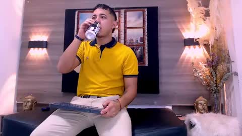 Yeison online show from November 2025 11:43:02 AM