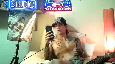 yeisoncastellanos1999 online show from November 2025 12:57:01 AM