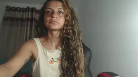 Snapshot of yemaya_28 chatting on May 2026 02:17:01 AM Yemaya 28 online show from May 2026 02:17:01 AM