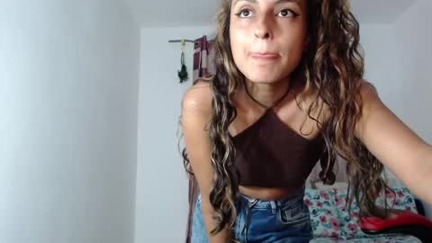 Snapshot of yemaya_28 chatting on June 2026 04:28:01 AM Yemaya 28 online show from June 2026 04:28:01 AM