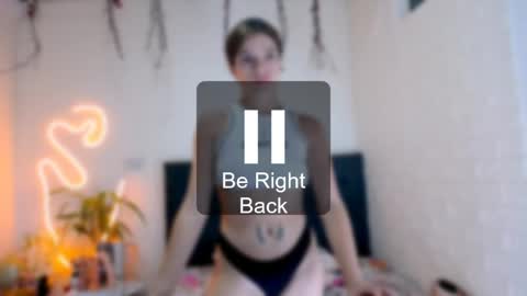 Snapshot of yemfairymcry chatting on April 2026 01:52:02 AM YEM online show from April 2026 01:52:02 AM
