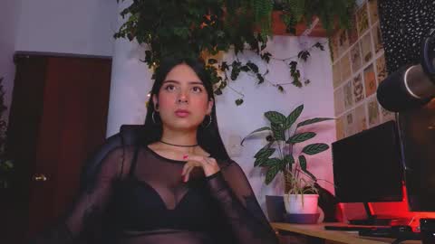 yeriawaddell  online show from November 2025 09:24:02 PM