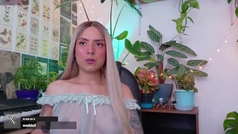 Snapshot of yeriawaddell_ chatting on February 2026 10:02:02 PM yeriawaddell online show from February 2026 10:02:02 PM