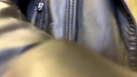 Snapshot of yes_mommy_zlata chatting on November 2025 04:13:02 PM Zlata online show from November 2025 04:13:02 PM