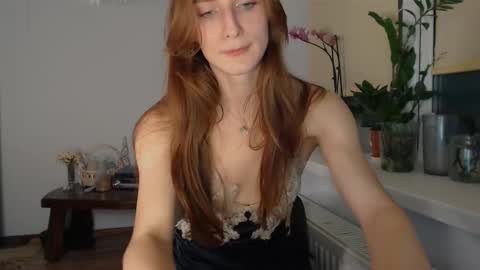 Zoe online show from December 2025 09:34:02 PM