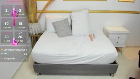 yesenia online show from January 2025 10:19:01 PM