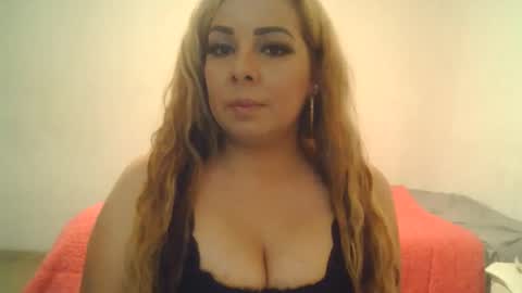 yesi31 online show from December 2025 06:15:01 PM