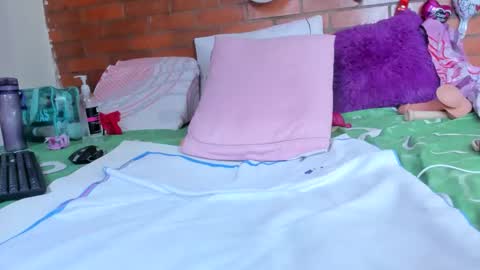 yesicasquirt65 online show from February 2026 12:57:01 PM