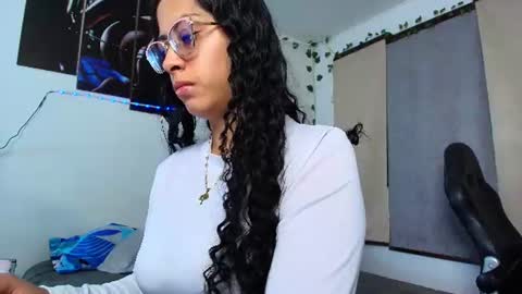 yesie_hot2 online show from July 2026 01:19:01 AM